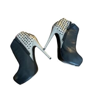 Bebe Black Leather Silver Snakeskin Studded Platform Stiletto Ankle Boots 6B‎